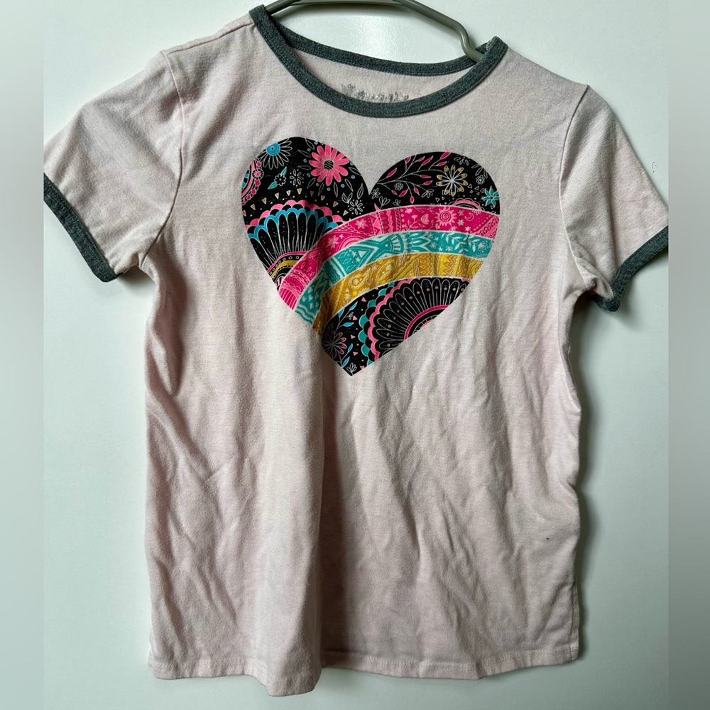 Mudd Colorful Heart Graphic Tee girls